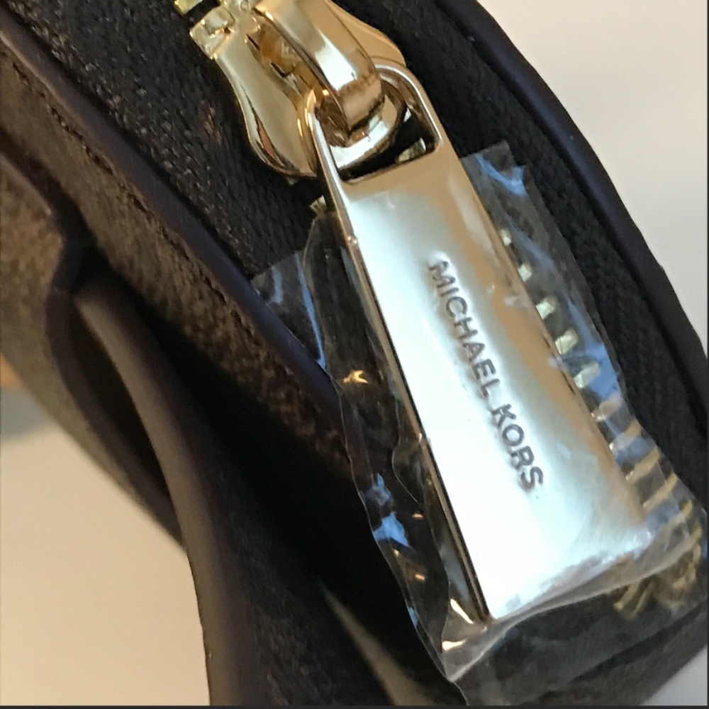 Michael Kors belt pouches size small (NWT) - Picture 5 of 8